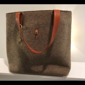Fossil wool and leather tote